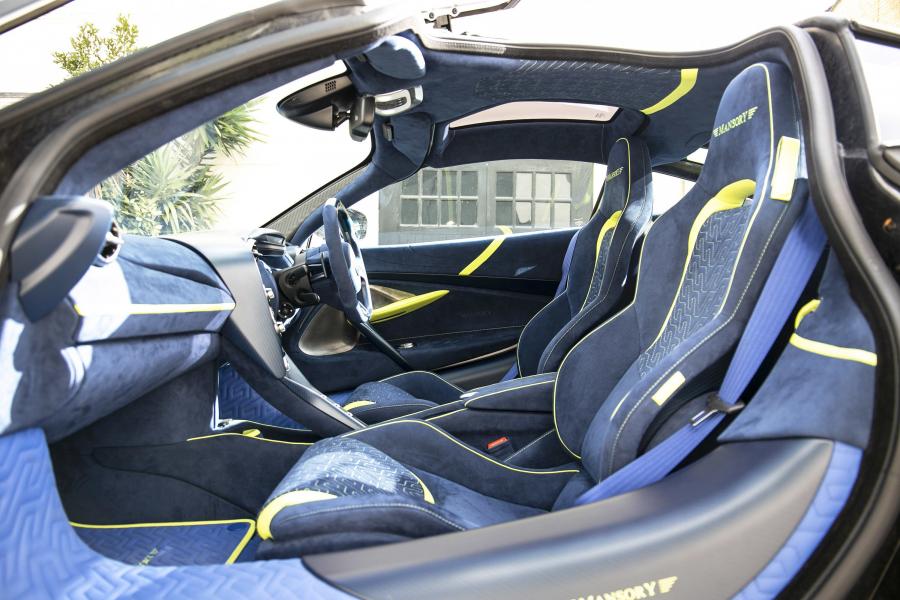 Интерьер McLaren 720S First Edition by Mansory 2018 года  (UK) (фото 20 из 40)